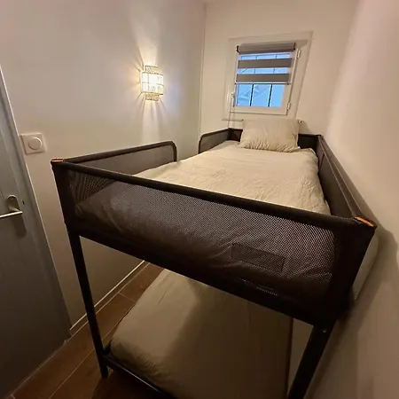 A 2 Min De La Apartment